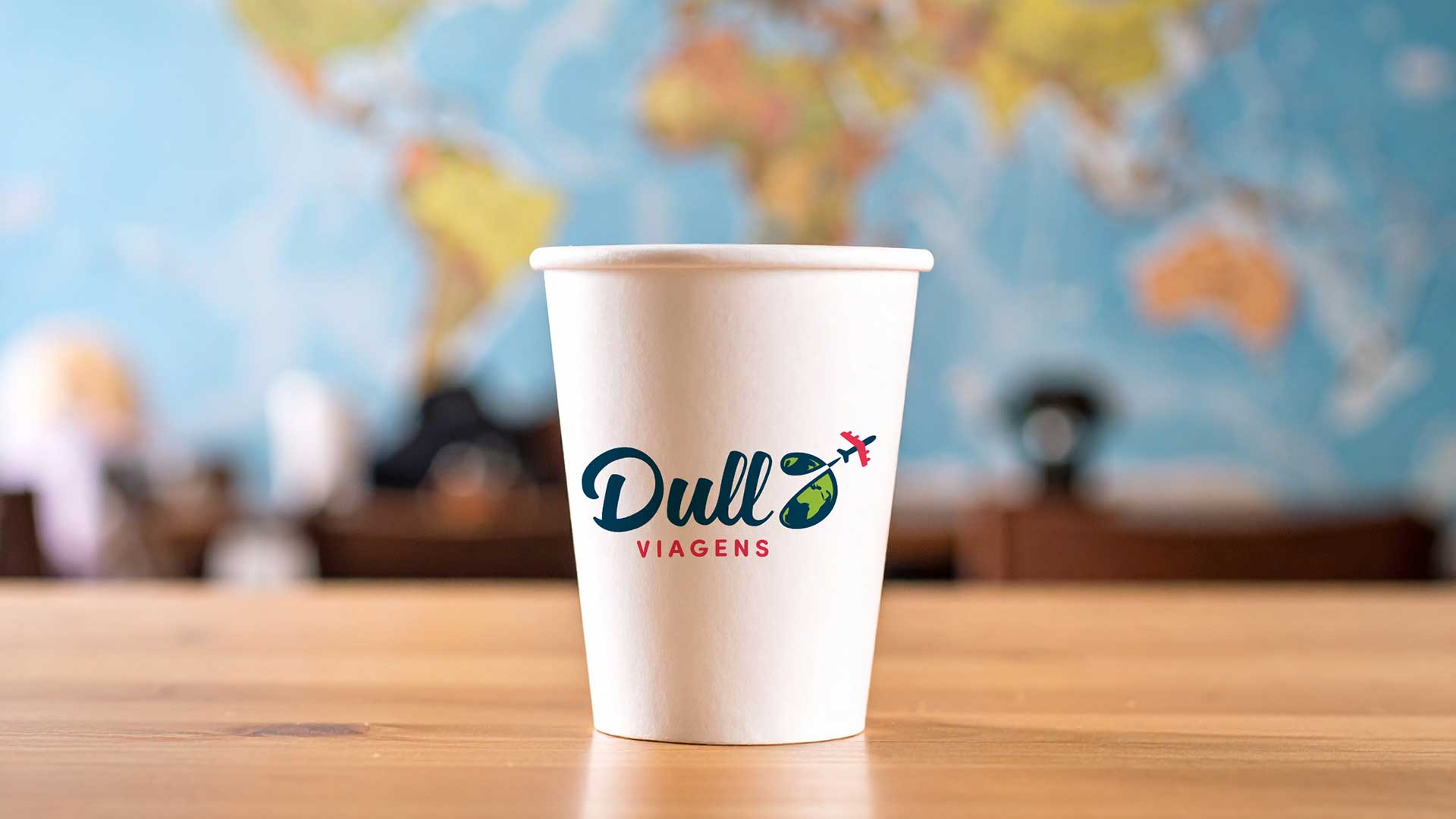 Projeto de identidade visual para agência Dull Viagens.